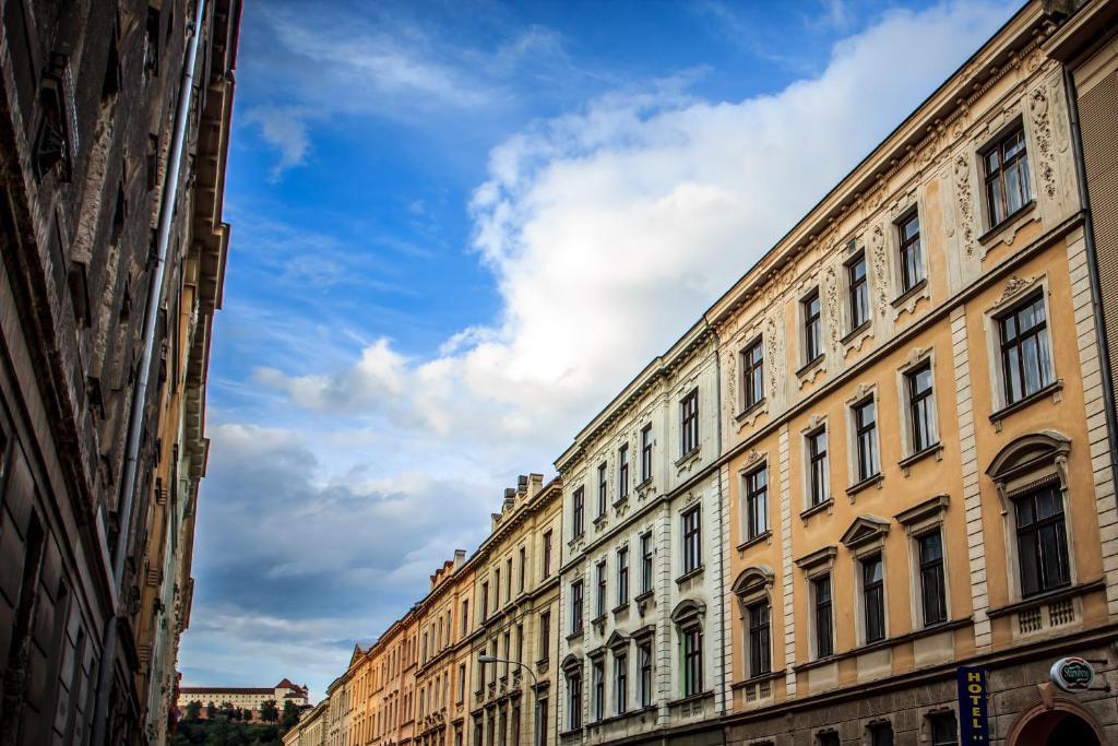 Hotel Pyramida Brno Extérieur photo