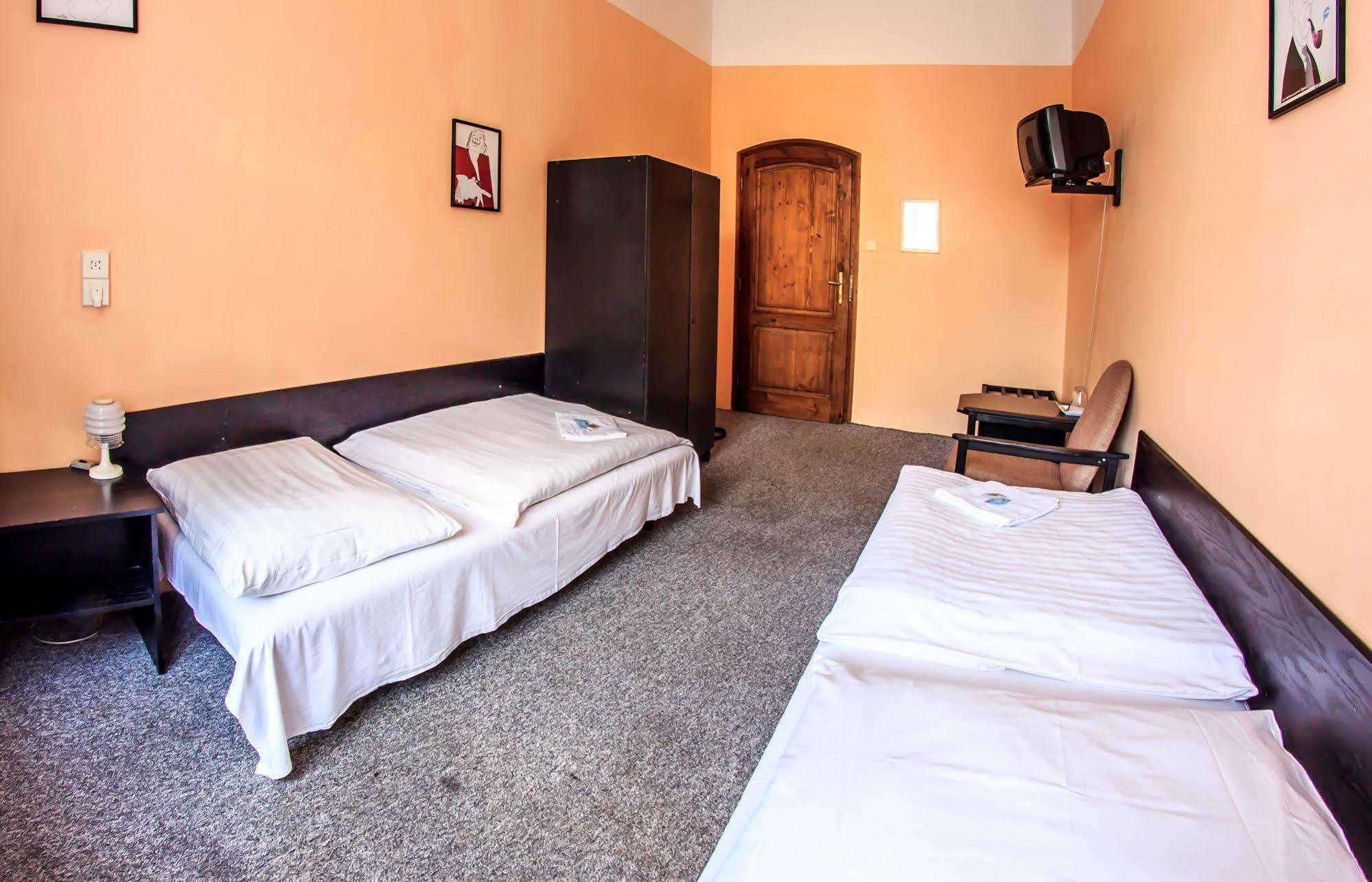 Hotel Pyramida Brno Extérieur photo