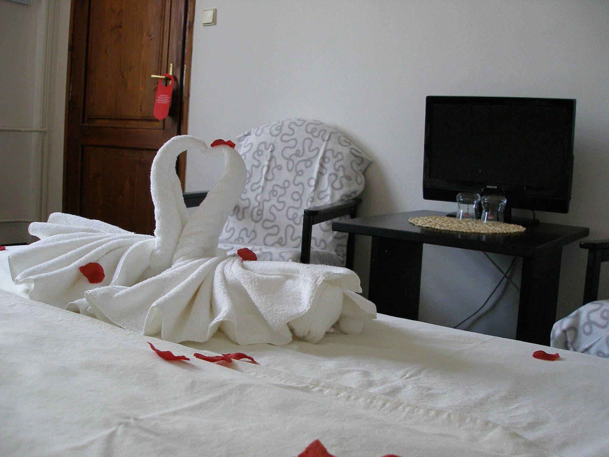Hotel Pyramida Brno Extérieur photo